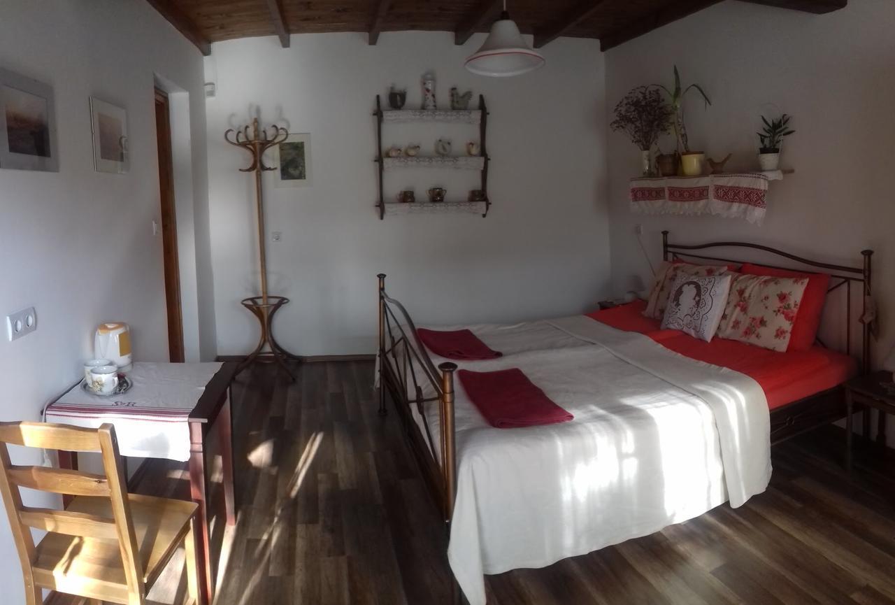 Rigófütty Vendégház Tiszaalpar Exterior foto