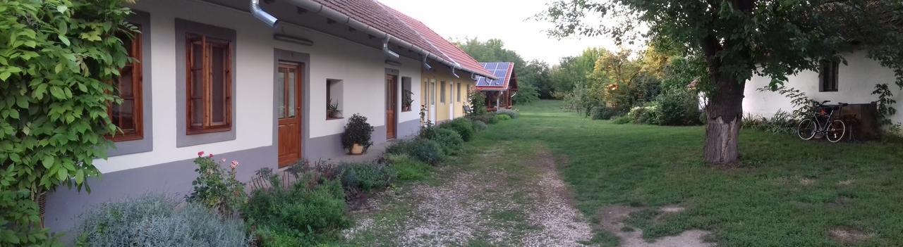 Rigófütty Vendégház Tiszaalpar Exterior foto